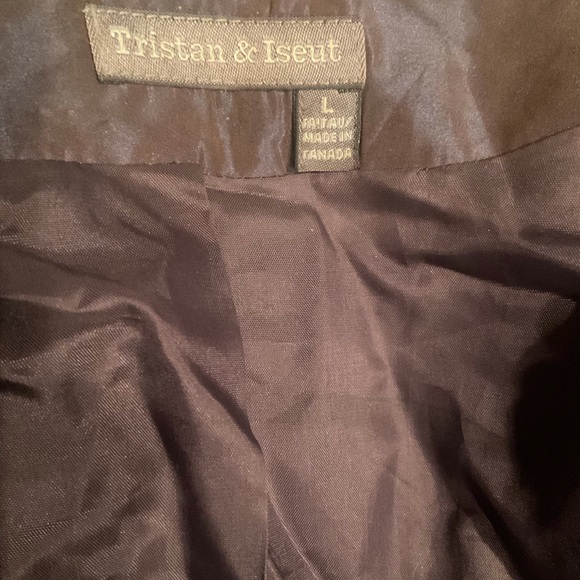 “TRISTAN& ISEUT” IRIDESCENT SATINY MAUVE LACE OVER LAY  SHORT OPEN JACKET. - Picture 14 of 16